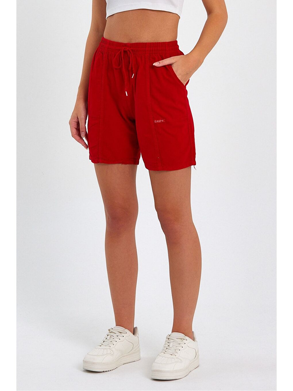 Kadın Kırmızı Rahat Kesim Keten Şort-3