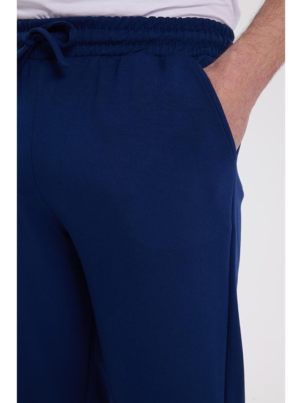 Erkek Slim Fit Dar Kesim Beli Bağcıklı 3 Cepli Geniş Paça Lacivert Eşofman Altı-2