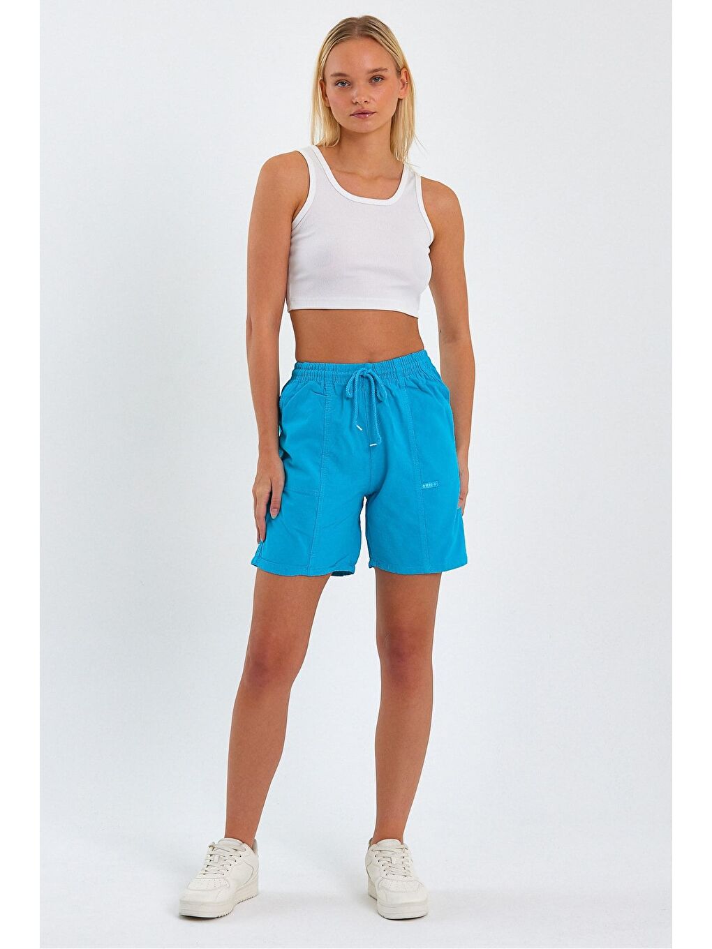 Kadın Mavi Rahat Kesim Keten Şort-1