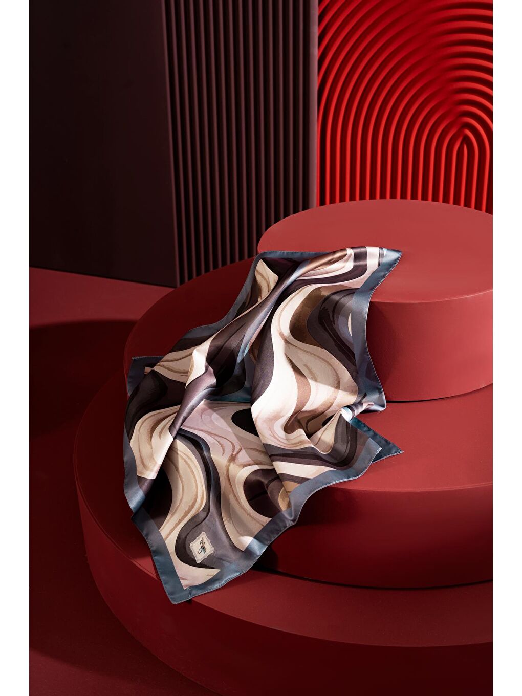 Gri Kadın Dalga Desen 55*55 cm Bandana & Fular