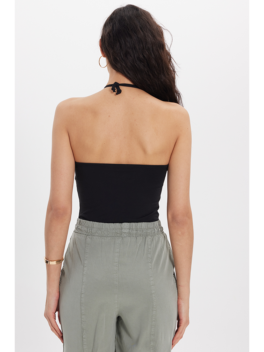 Kadın Slim Fit Dar Kesim Pamuklu Halter Yaka İnce Bağcıklı Siyah Crop-5