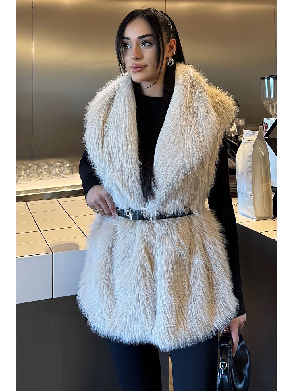 Ekru Kadın İç Astarlı Sakallı Kürklü Yelek (s-m-l-xl Beden Uyumludur.)