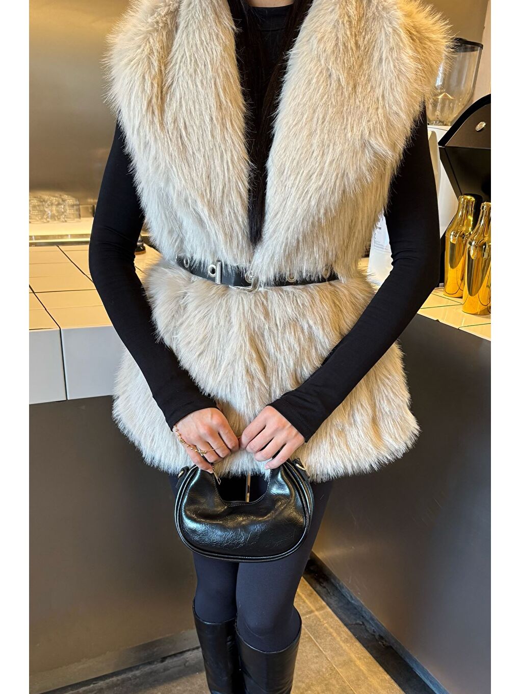 Ekru Kadın İç Astarlı Sakallı Kürklü Yelek (s-m-l-xl Beden Uyumludur.)-1