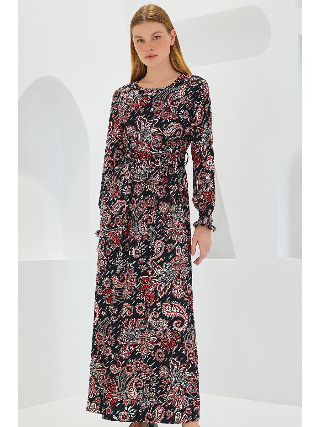 Sarı Kadın Siyah Çiçek Desenli Örme Tesettür Elbise 1525