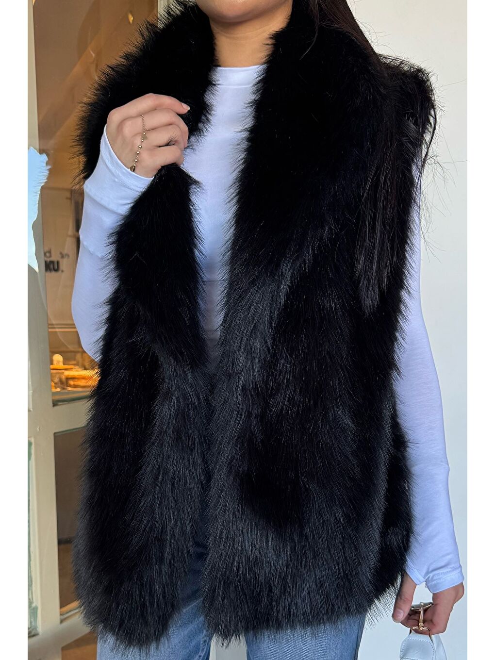 Siyah Kadın İç Astarlı Sakallı Kürklü Yelek (s-m-l-xl Beden Uyumludur.)