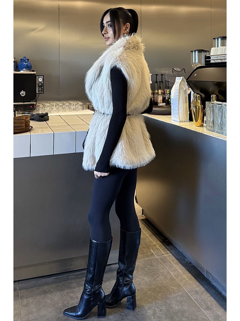 Ekru Kadın İç Astarlı Sakallı Kürklü Yelek (s-m-l-xl Beden Uyumludur.)-3