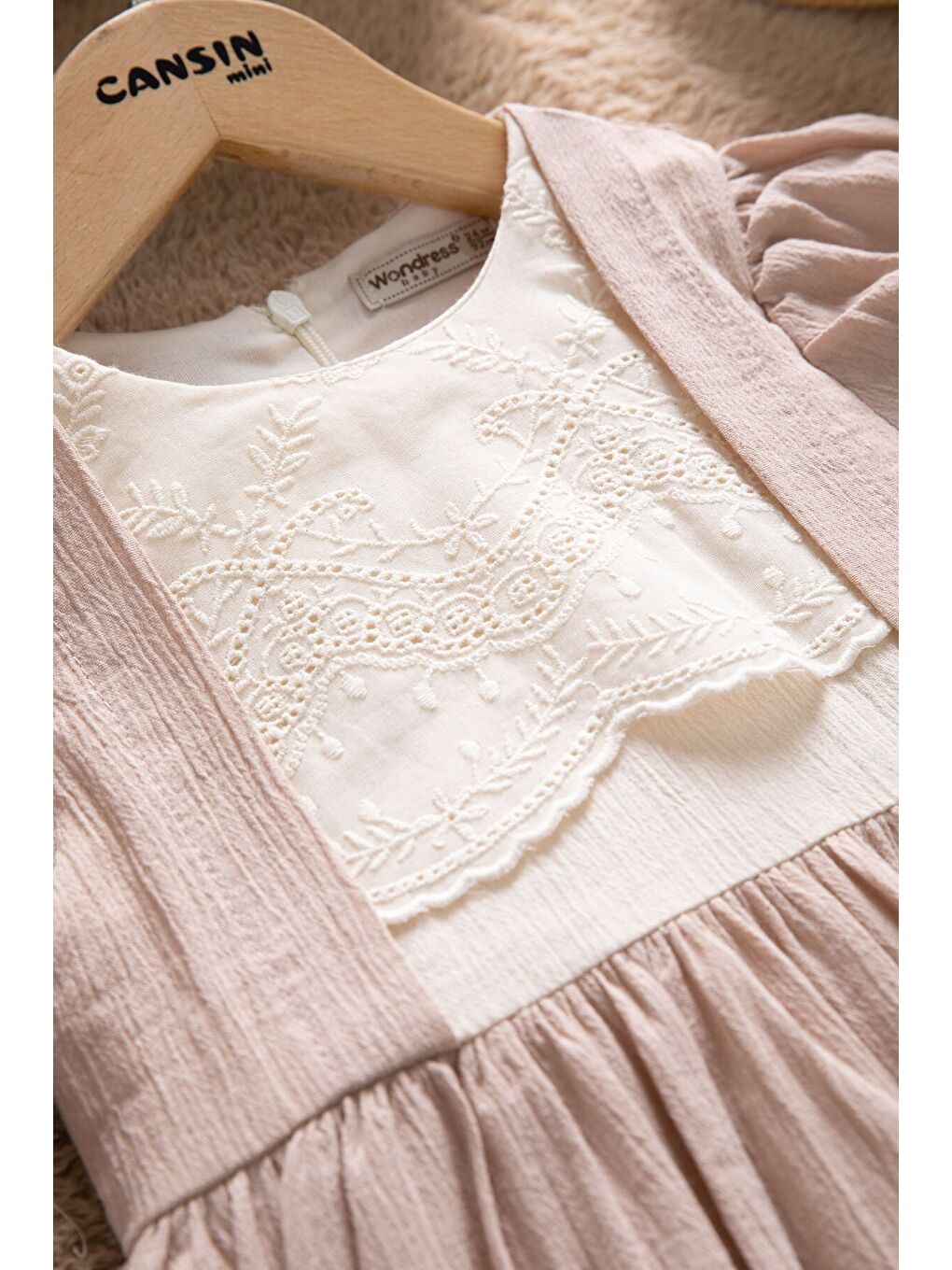 Kahverengi Kız Çocuk Dantel Detaylı Kolu Fırfırlı Elbise 22683-1