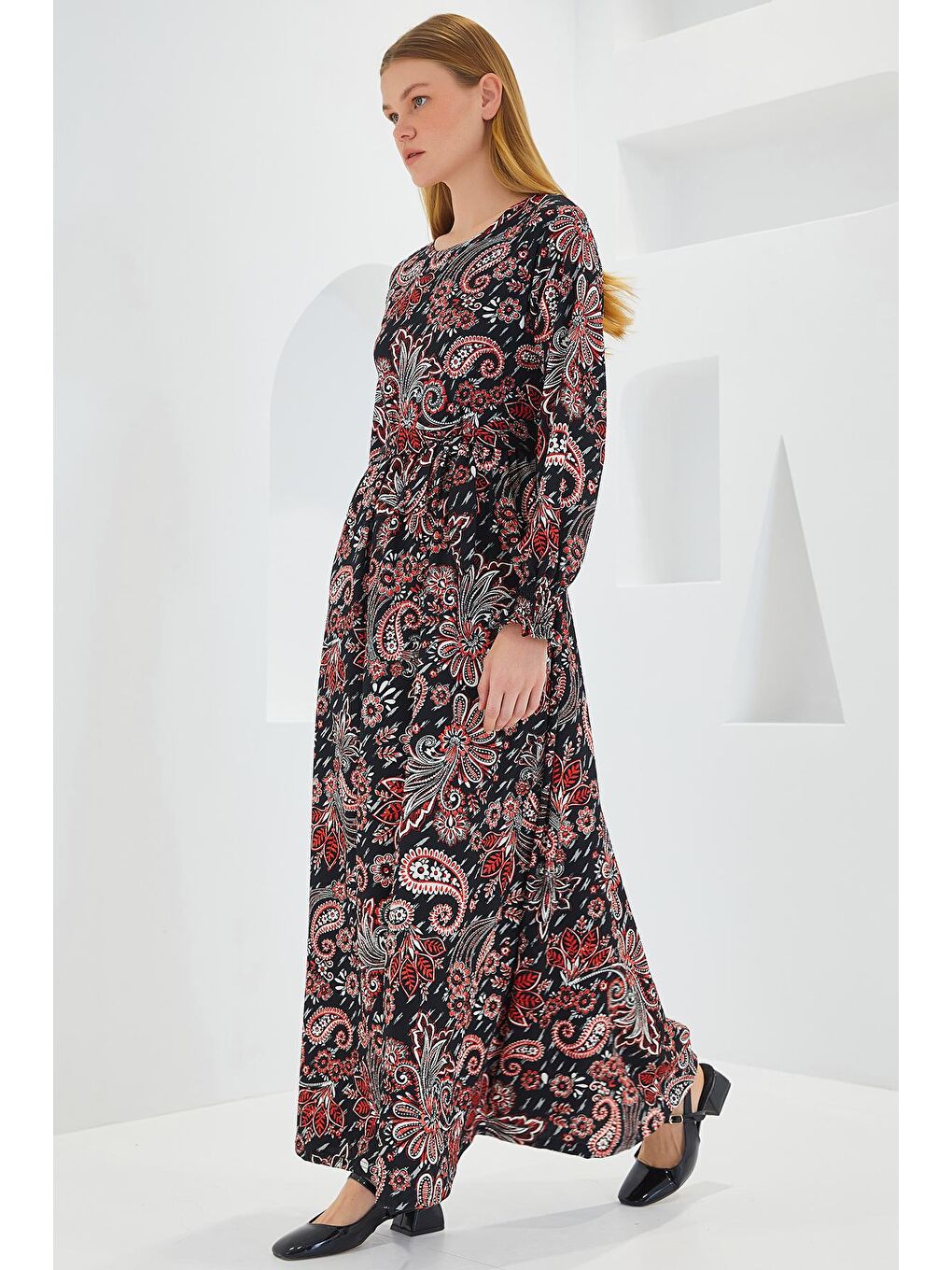 Sarı Kadın Siyah Çiçek Desenli Örme Tesettür Elbise 1525-1