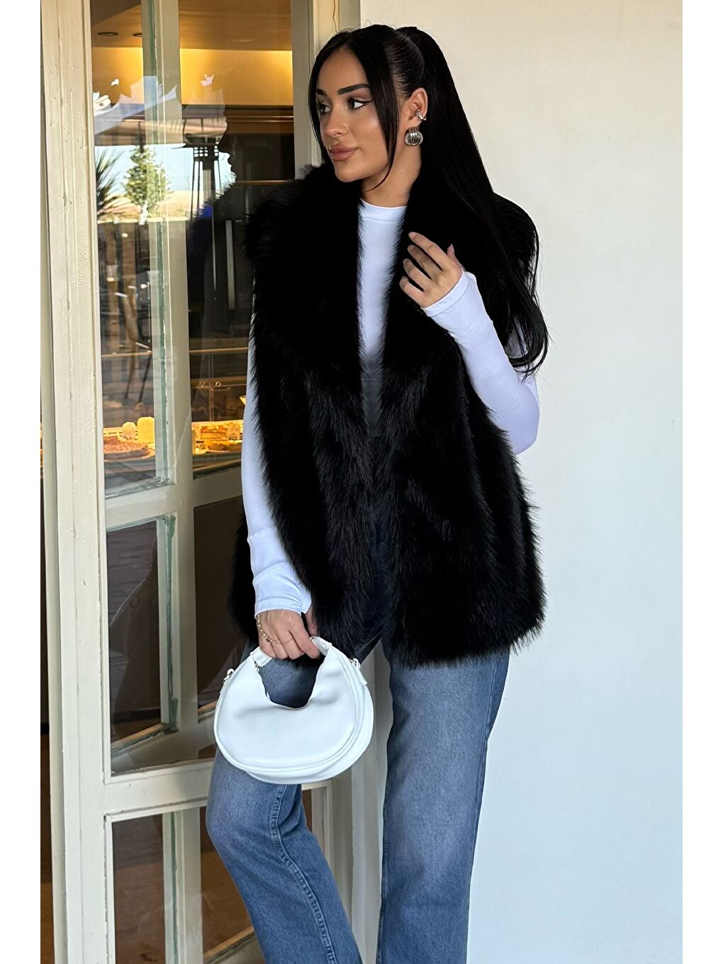 Siyah Kadın İç Astarlı Sakallı Kürklü Yelek (s-m-l-xl Beden Uyumludur.)-1