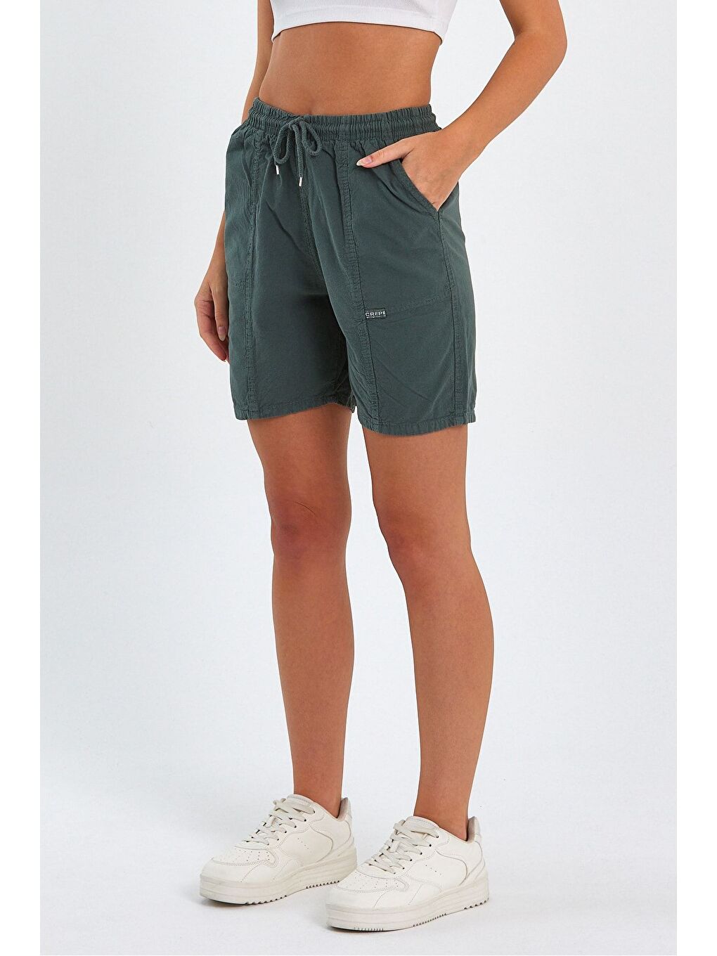 Kadın Koyu Yeşil Rahat Kesim Keten Şort-4