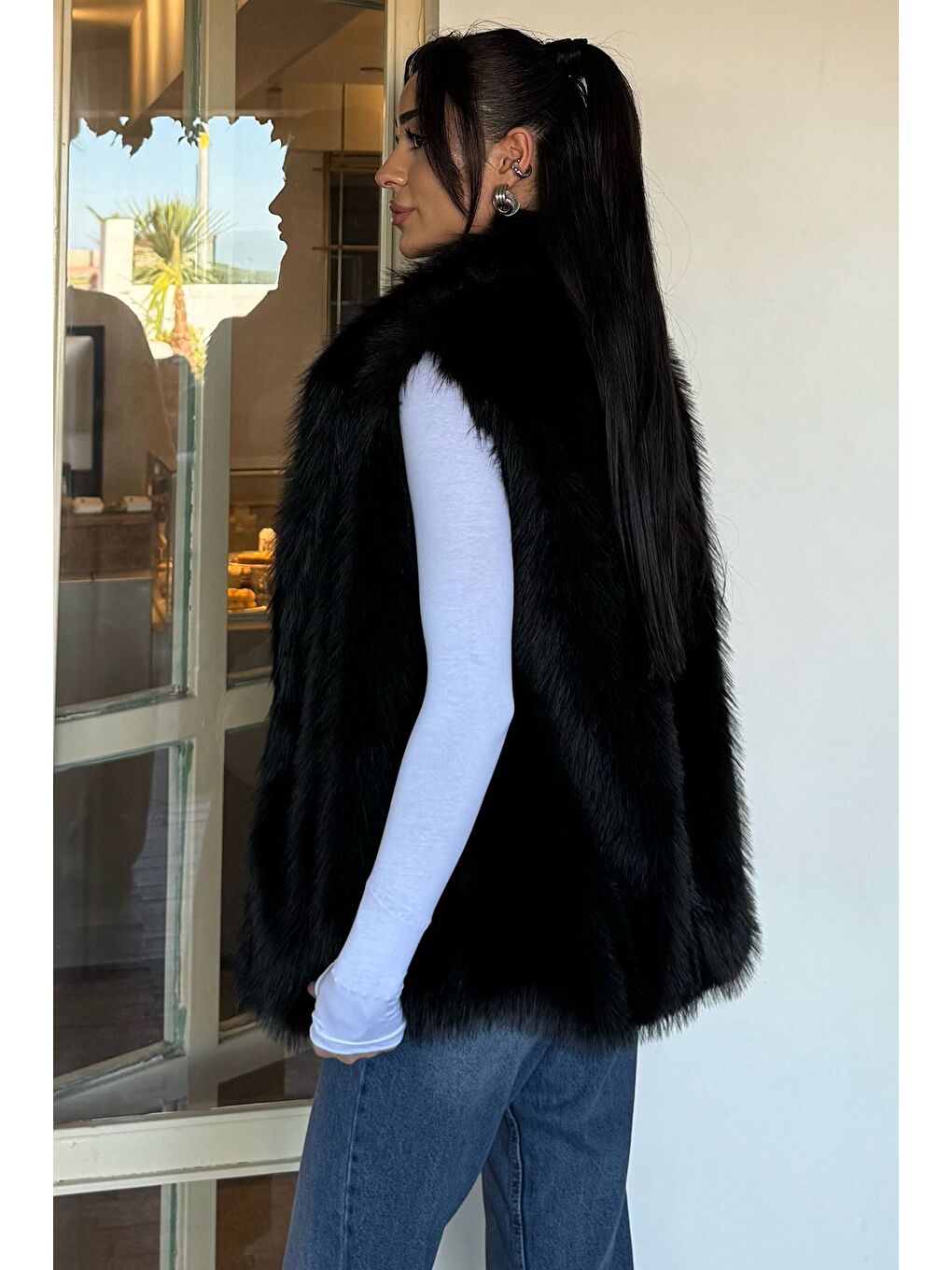 Siyah Kadın İç Astarlı Sakallı Kürklü Yelek (s-m-l-xl Beden Uyumludur.)-3