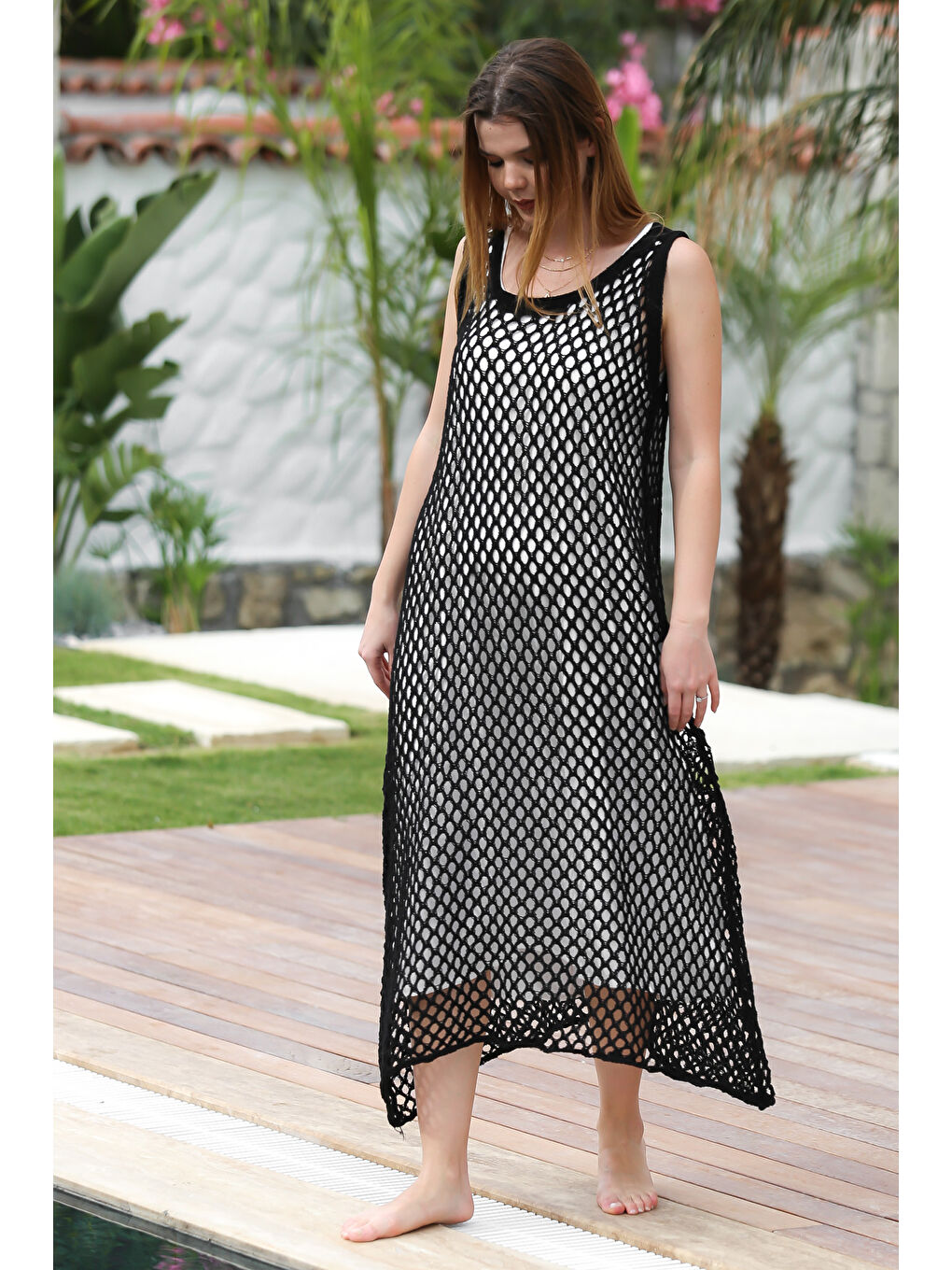 Siyah Havuz Yaka Kolsuz Astarlı Fileli Long Fit Dokuma Casual Elbise-6