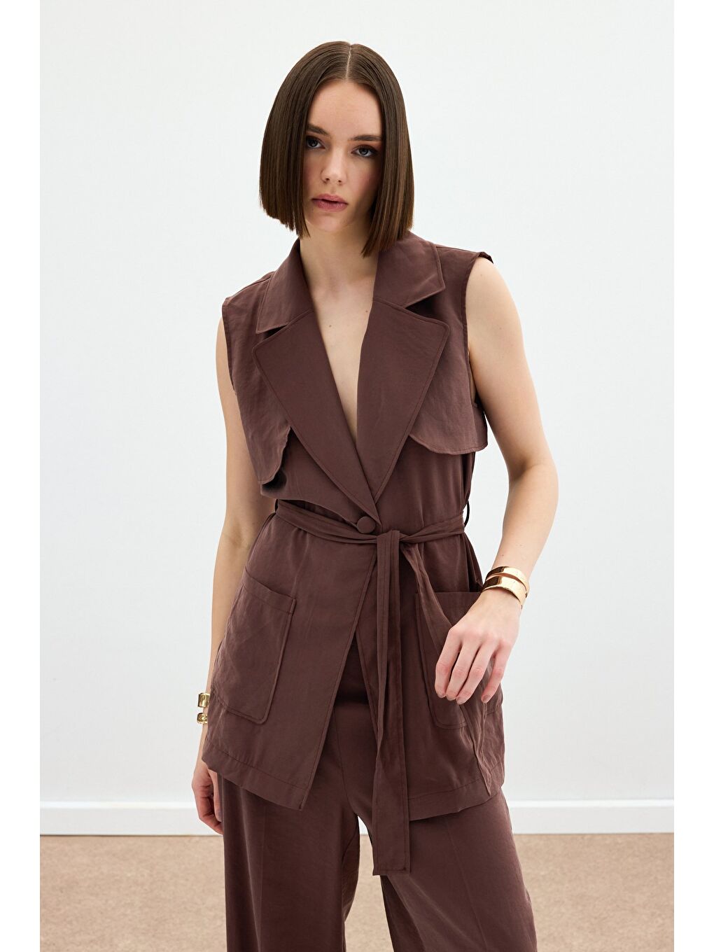 Kahverengi Kuşaklı Uzun Yelek - Kahve-2