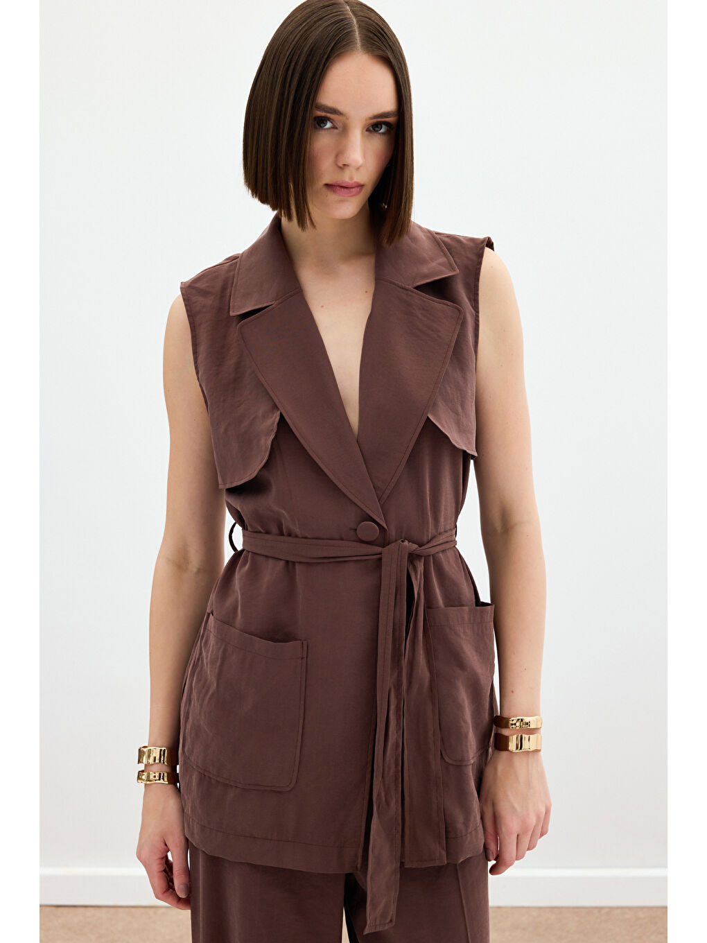 Kahverengi Kuşaklı Uzun Yelek - Kahve-4