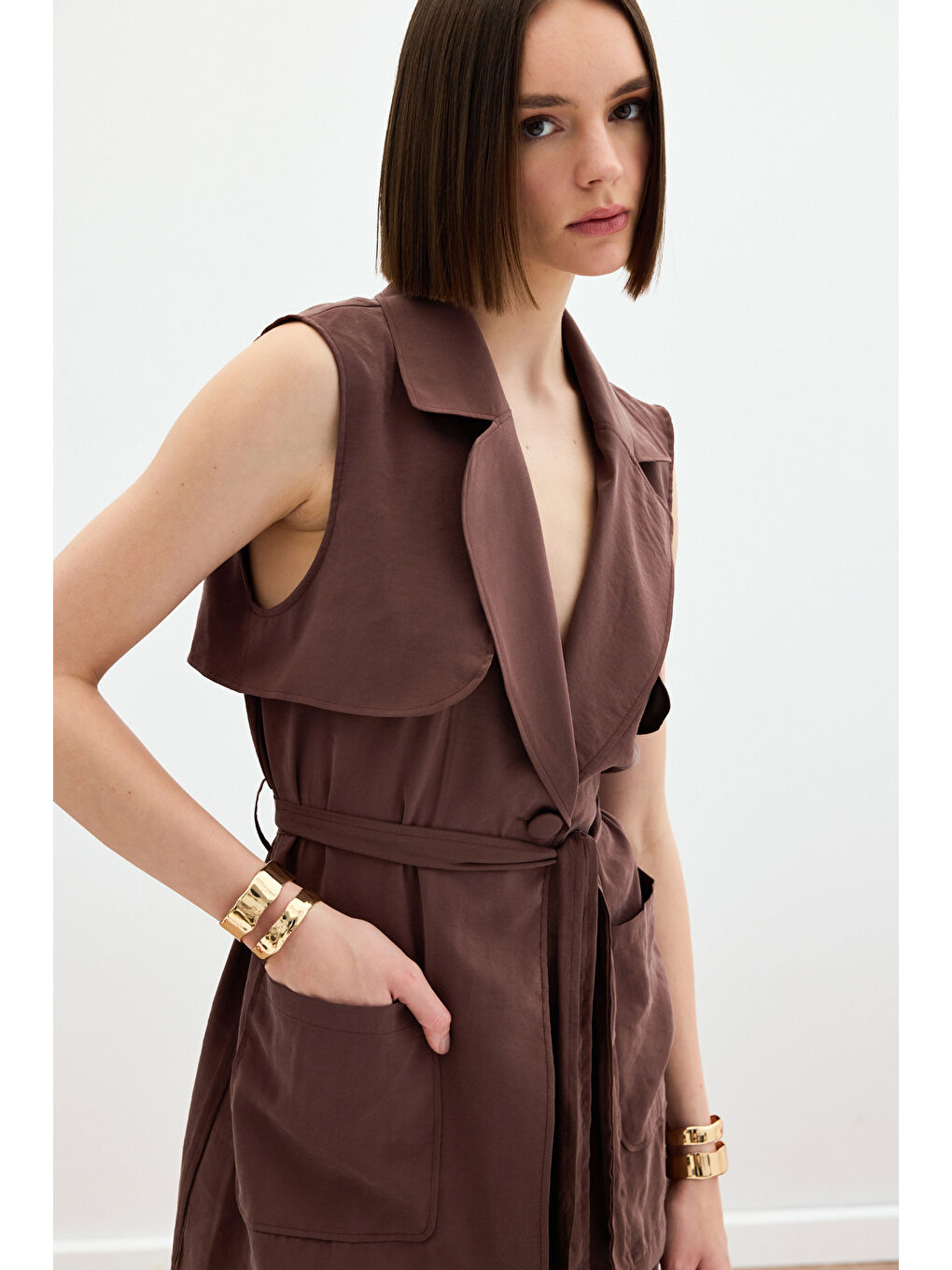 Kahverengi Kuşaklı Uzun Yelek - Kahve-5
