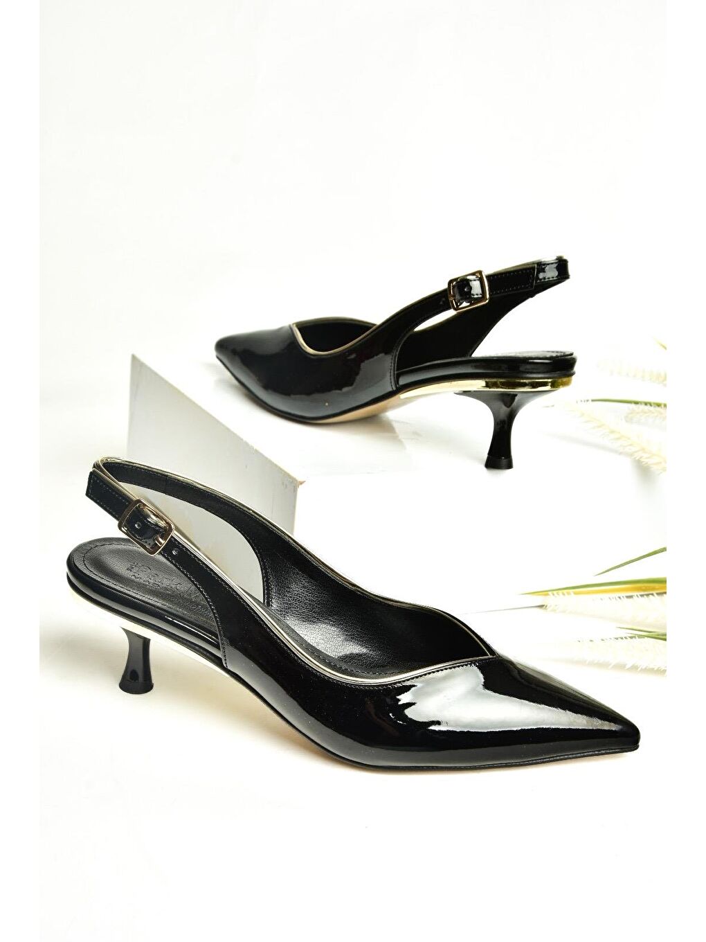 U8205033 Siyah Kadın Topuklu Ayakkabı-2