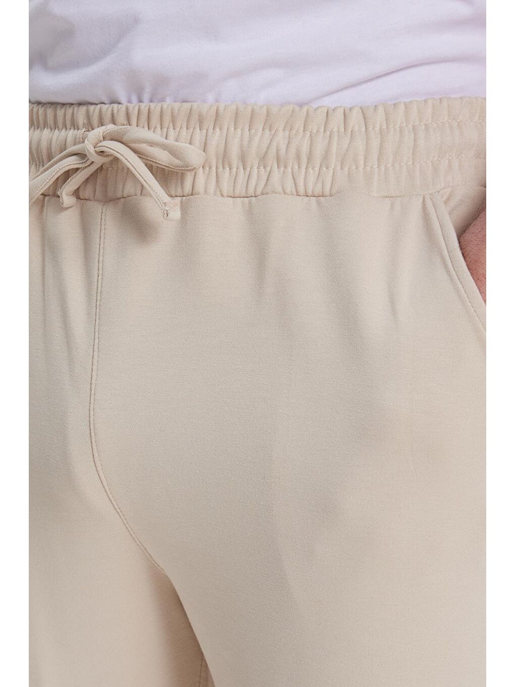 Beyaz Erkek Slim Fit Dar Kesim Beli Bağcıklı 3 Cepli Geniş Paça Kemik Eşofman Altı-2