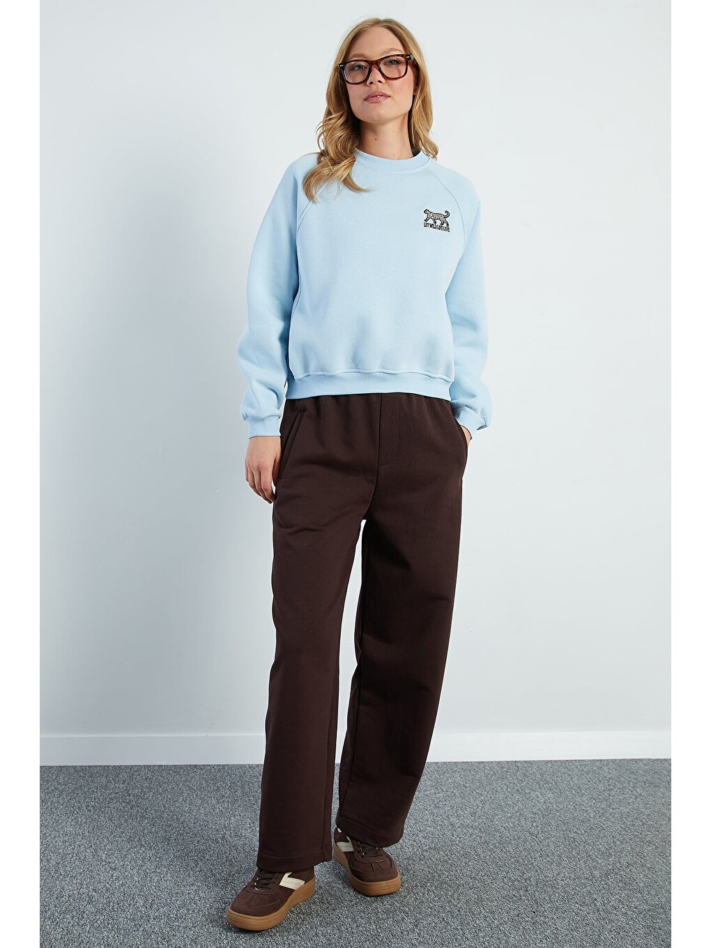 Mavi 3 İplik Leopar Nakışlı Reglan Kol Oversize Sweatshirt-2