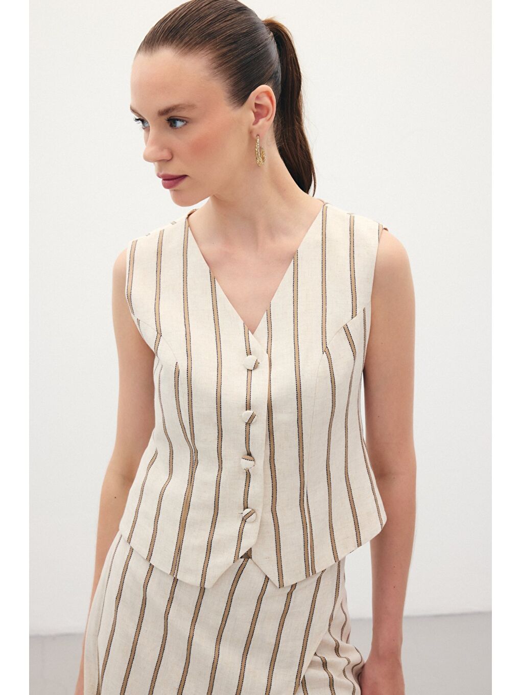 Kahverengi Çizgili Keten Karışımlı Yelek - Camel-2