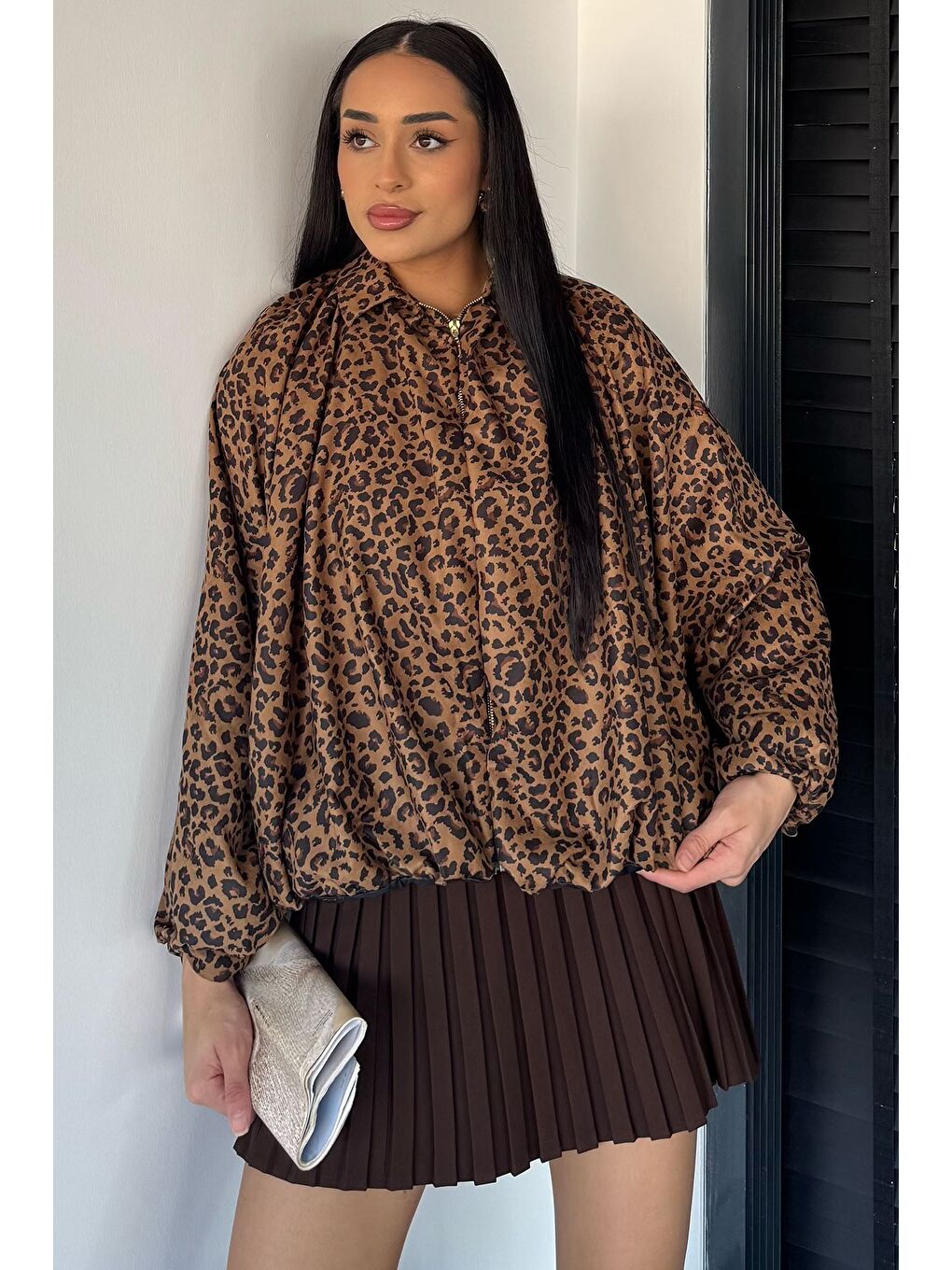 Kahverengi Kadın Leopar Desenli Yarasa Kol Fermuarlı Oversize Ceket-2