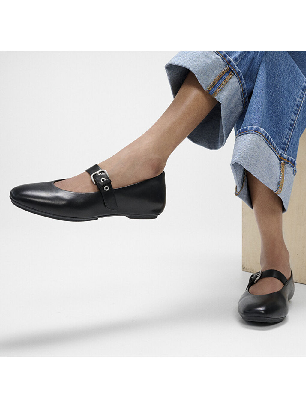 Siyah Kadın Babet E3D-090 / D07 DELICATO Soft Leather Mary Janes-1