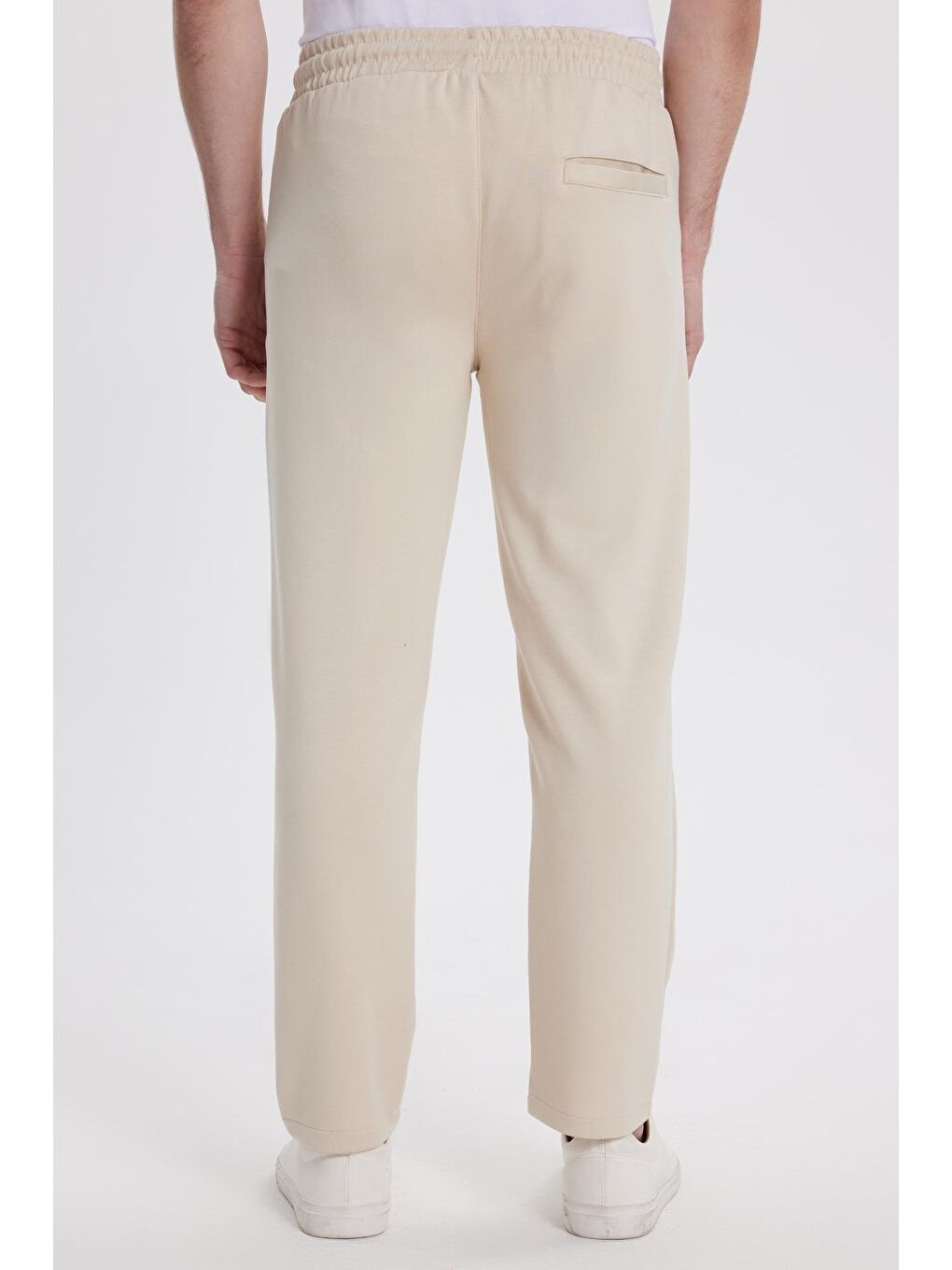 Beyaz Erkek Slim Fit Dar Kesim Beli Bağcıklı 3 Cepli Geniş Paça Kemik Eşofman Altı-6