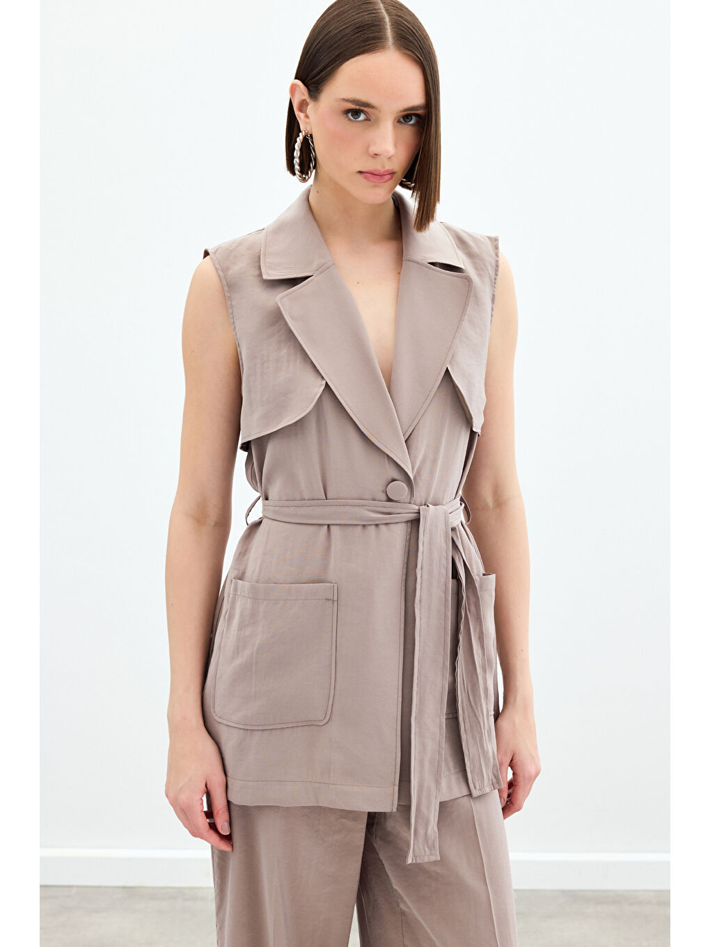 Bej Kuşaklı Uzun Yelek - Vizon-2