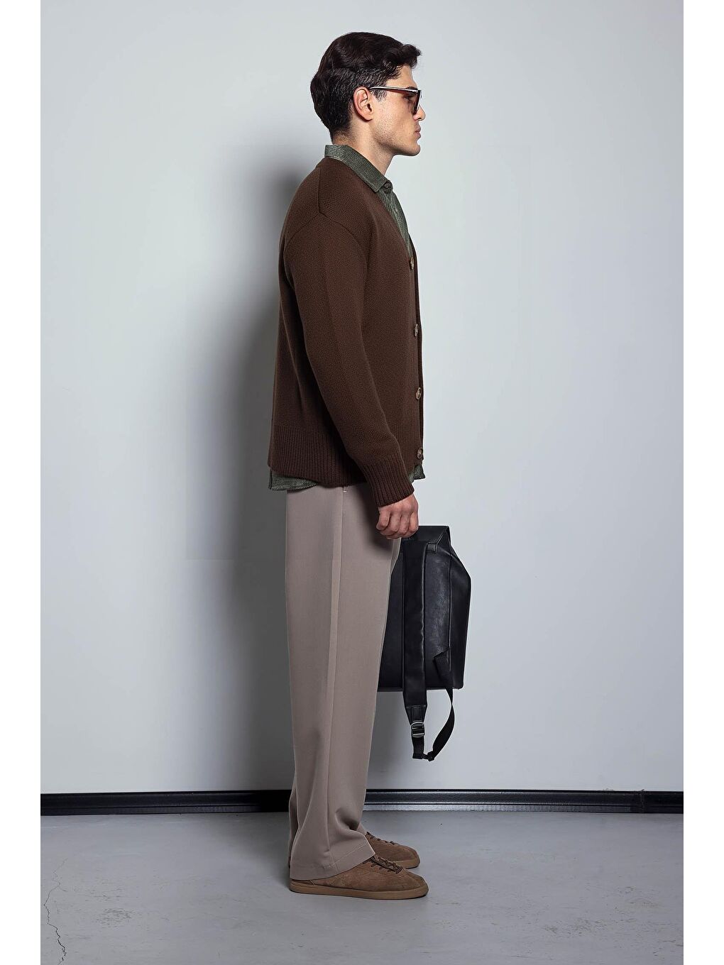 Erkek Oversize Düğmeli Hırka Kahverengi-5