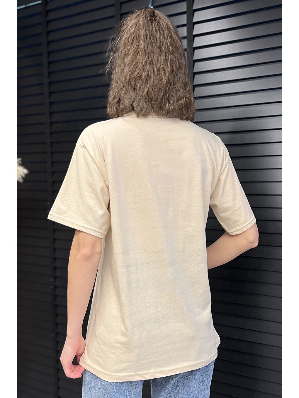 Bej Love Taşlı Bisiklet Yaka Kadın Tişört-2