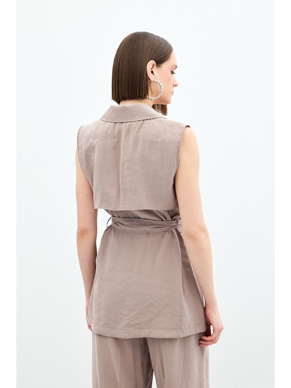 Bej Kuşaklı Uzun Yelek - Vizon-7