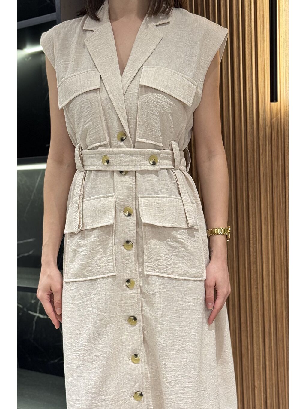 Bej Kadın Kruvaze Yaka Kuşak Detaylı Boydan Düğmeli Elbise-3