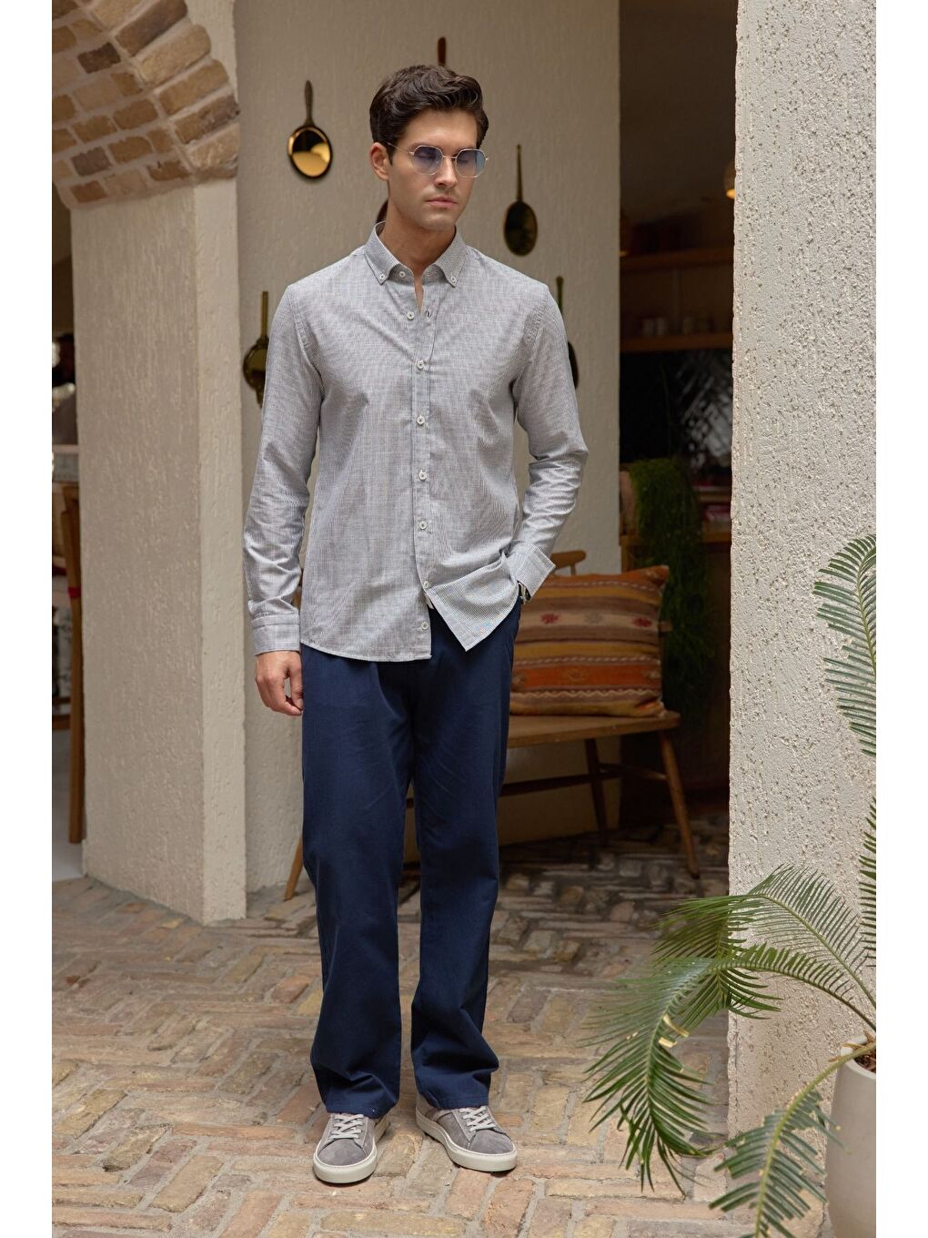 Gri Kure Erkek Gömlek Modern Slim Fit Keten Görünümlü İnce ve Çizgili Doku-1