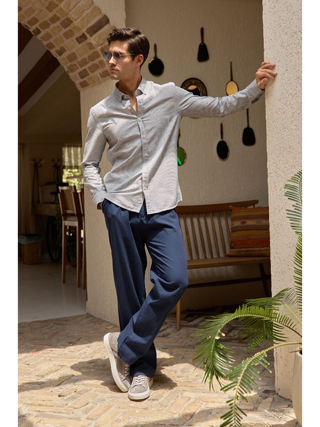 Gri Kure Erkek Gömlek Modern Slim Fit Keten Görünümlü İnce ve Çizgili Doku-2