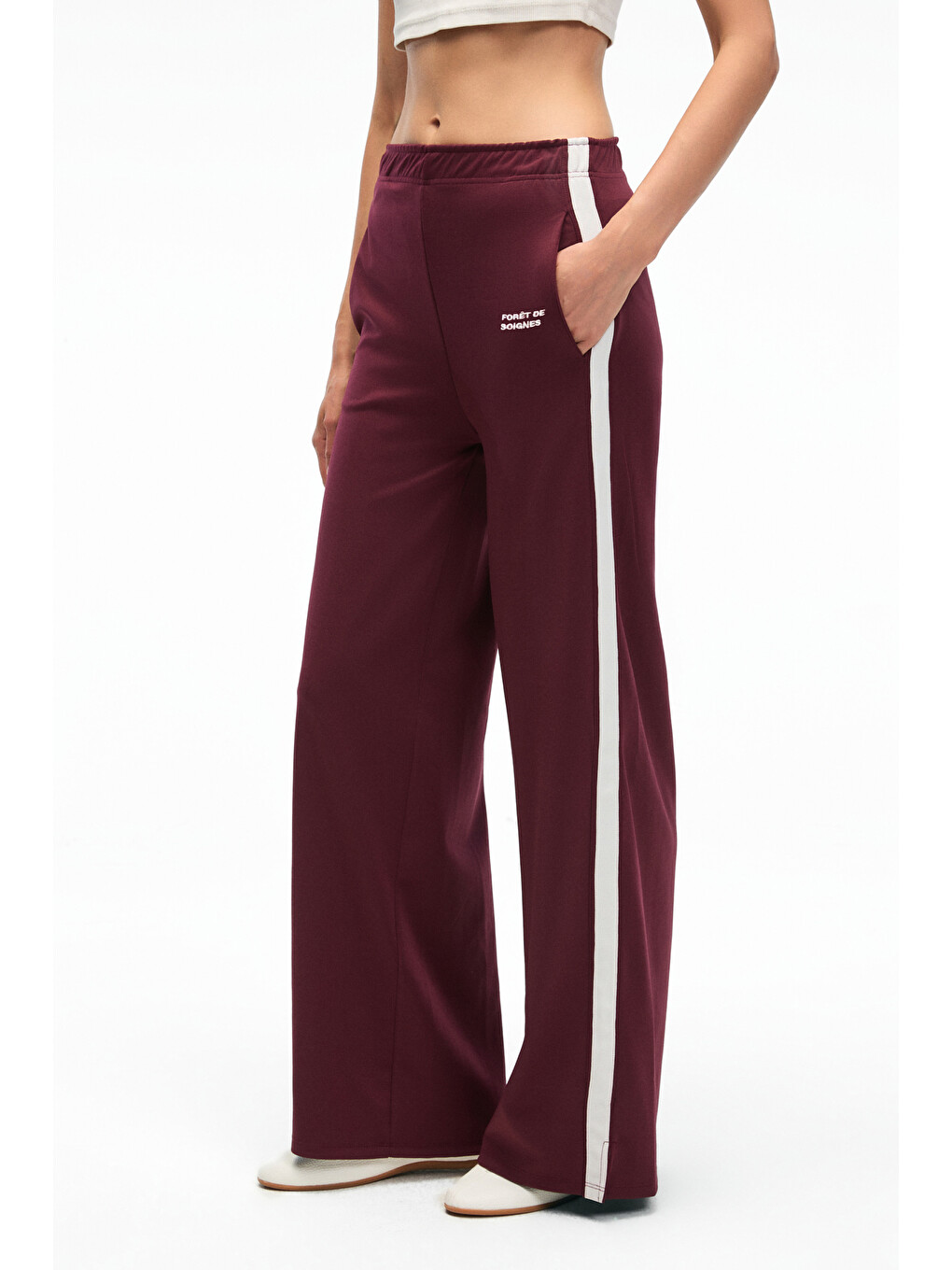 Bordo FINYARA Kadın Oversize Çift Cep Nakış ve Yan Şerit Detaylı BORDO Eşofman Altı-2