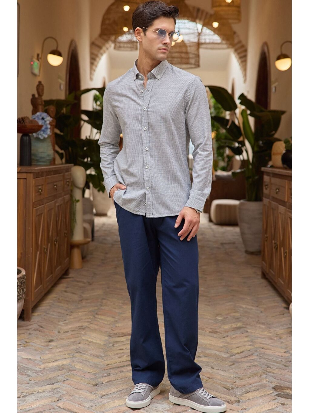 Gri Kure Erkek Gömlek Modern Slim Fit Keten Görünümlü İnce ve Çizgili Doku-4