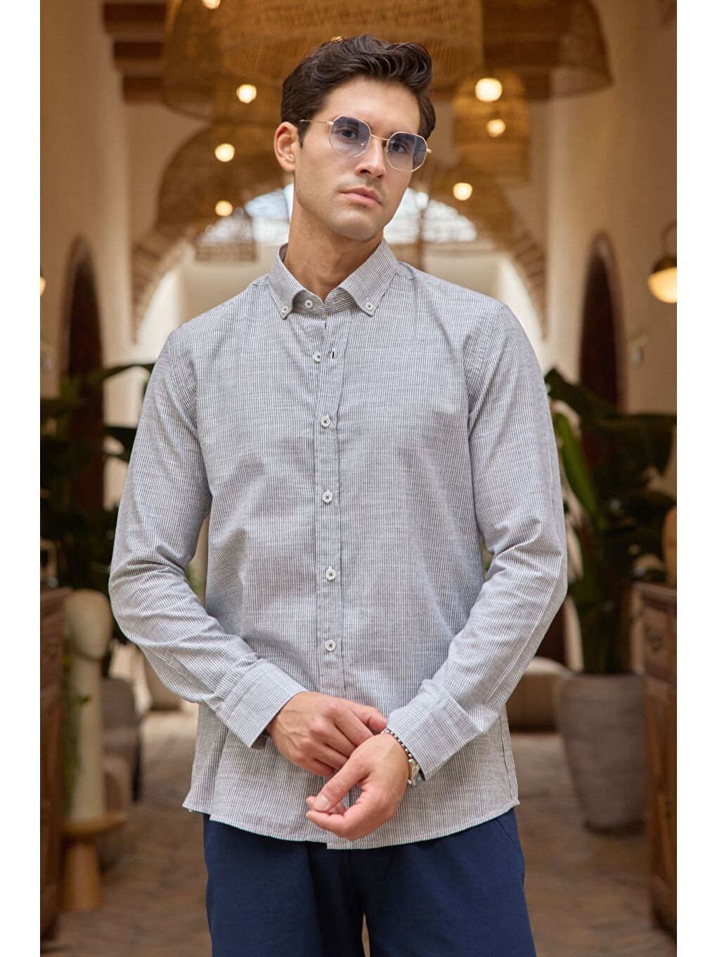 Gri Kure Erkek Gömlek Modern Slim Fit Keten Görünümlü İnce ve Çizgili Doku-5