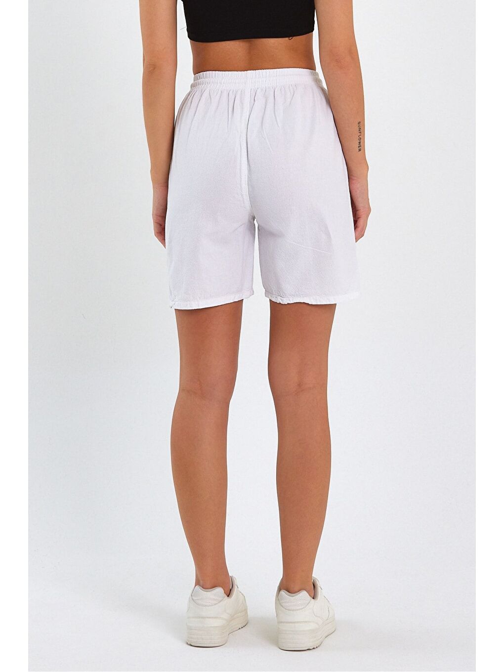 Kadın Beyaz Rahat Kesim Keten Şort-5