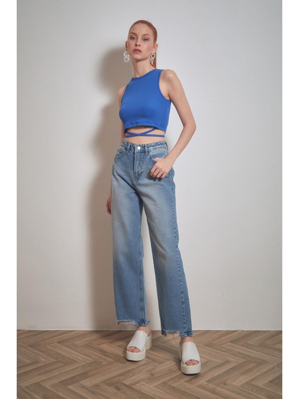 Mavi Fitilli Beli Bağlamalı Crop Body-1