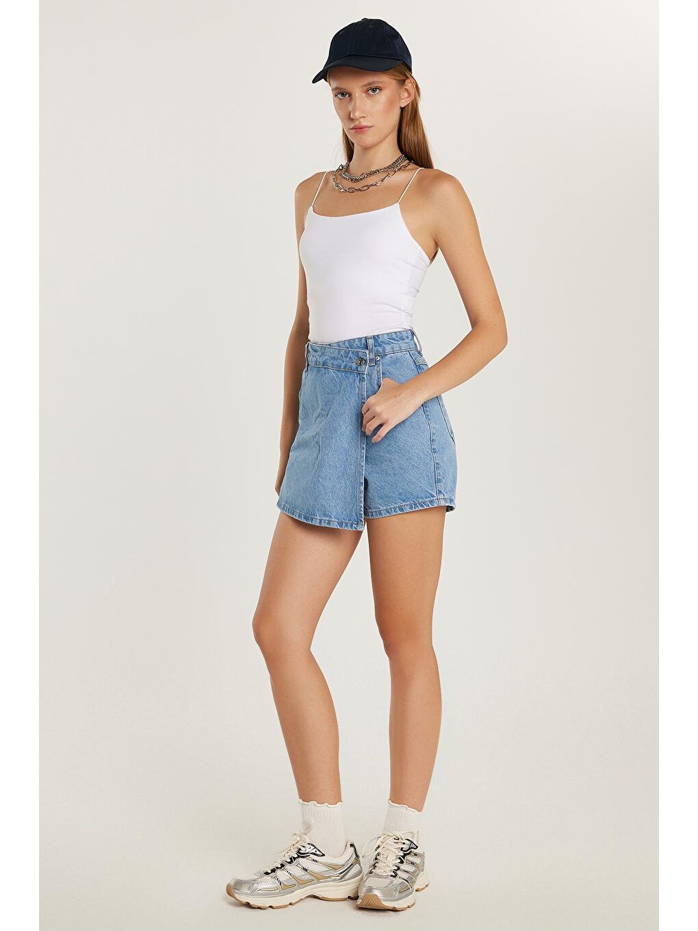 Kadın Slim Fit Dar Kesim Çift Cepli Açık Mavi Şort Etek-2