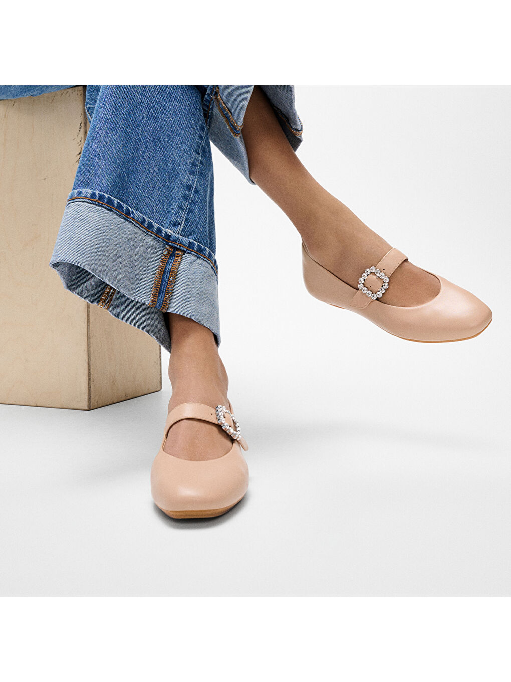 Bej Kadın Babet E3J-B41/001 DELICATO CRYSTAL-BUCKLE LEATHER MARY JANES-2