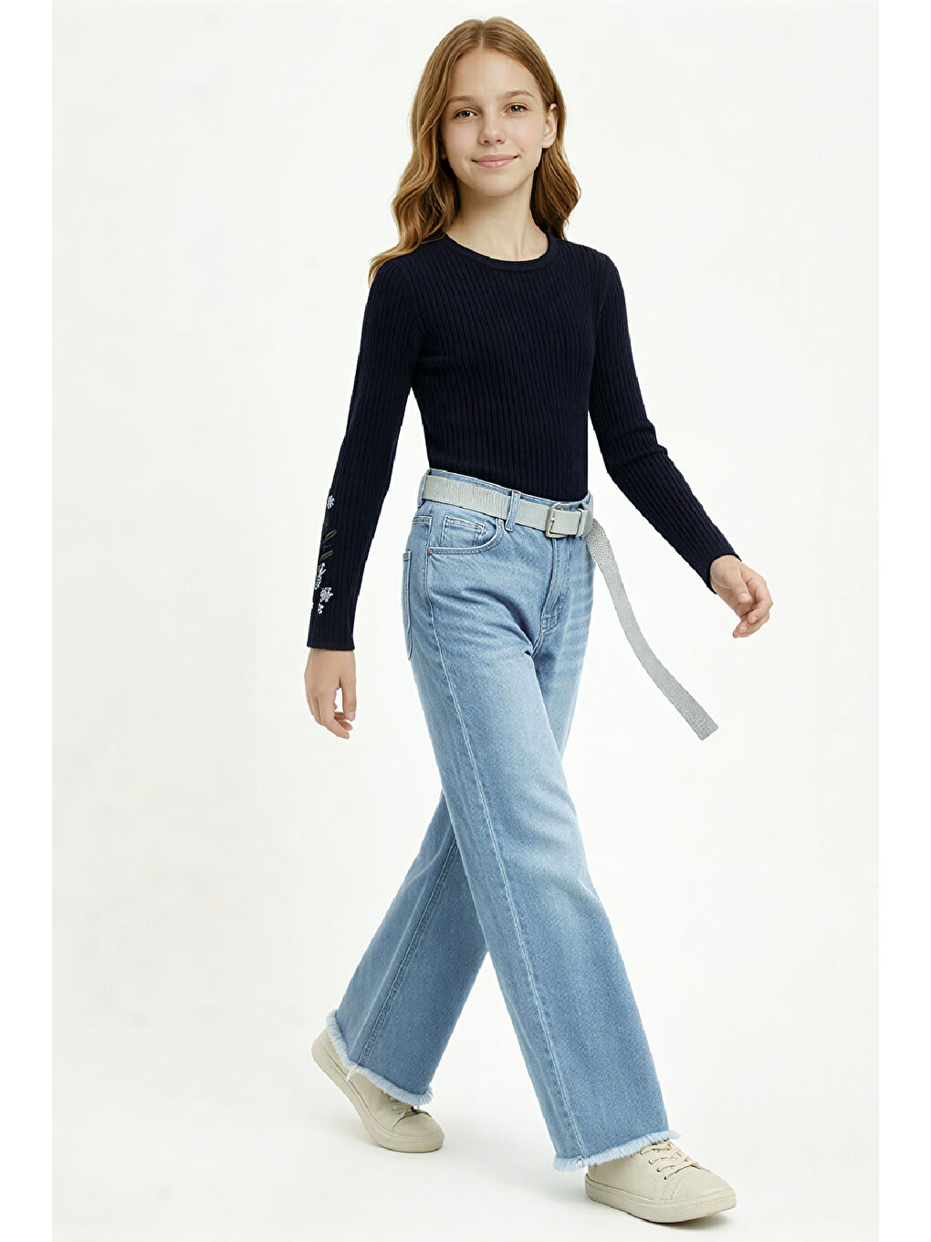 Mavi Kız Çocuk Taş Süsleme Kemerli- Destroy Paçalı-Jean Pantolon 10-14 Yaş 12544-1