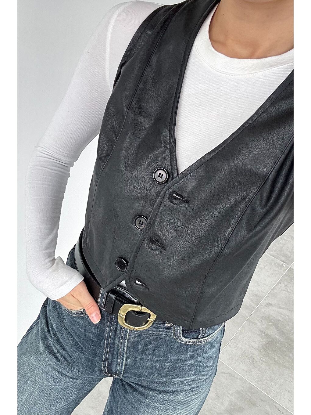 Siyah Kadın Ön Düğmeli Crop Top Suni Deri Yelek-1