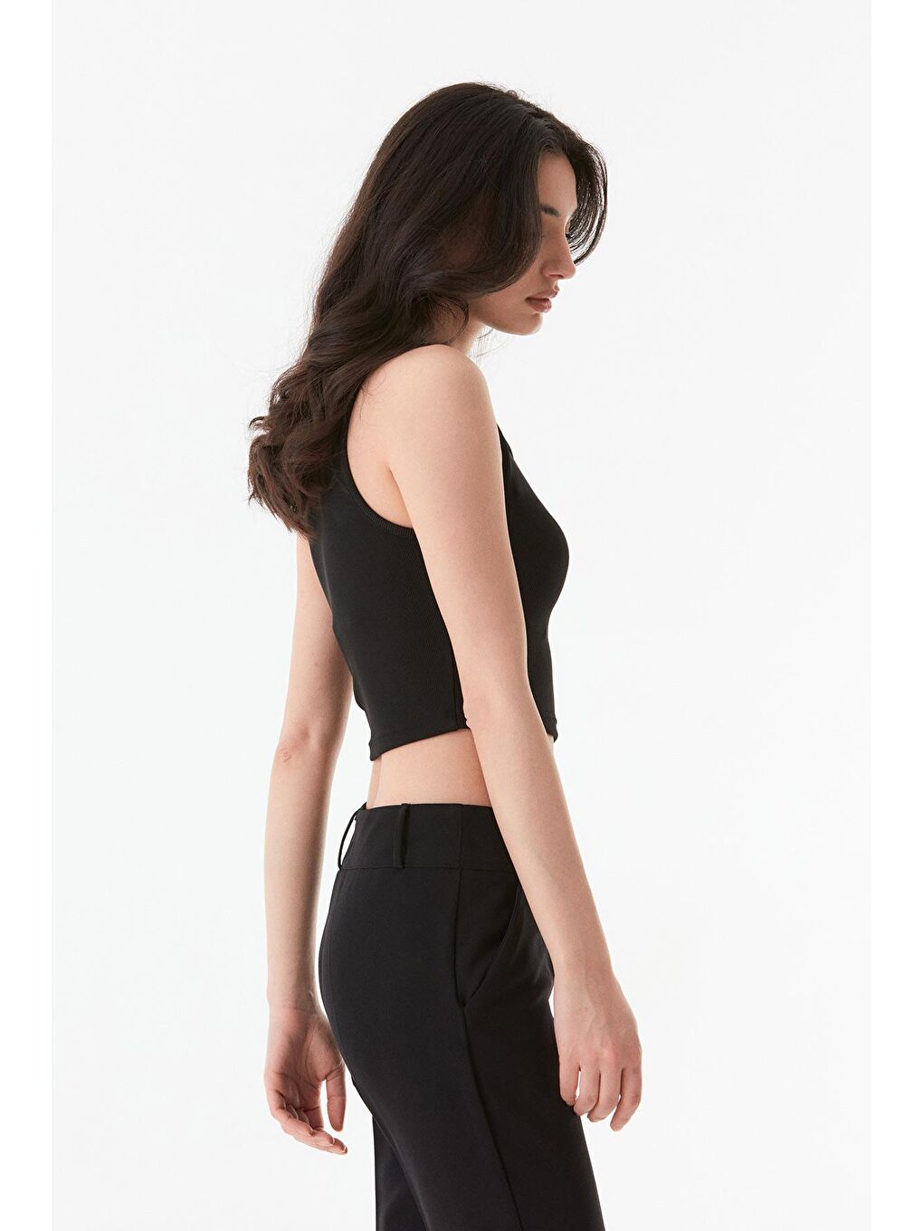 Siyah Fitilli Omzu Pencereli Crop Body-3