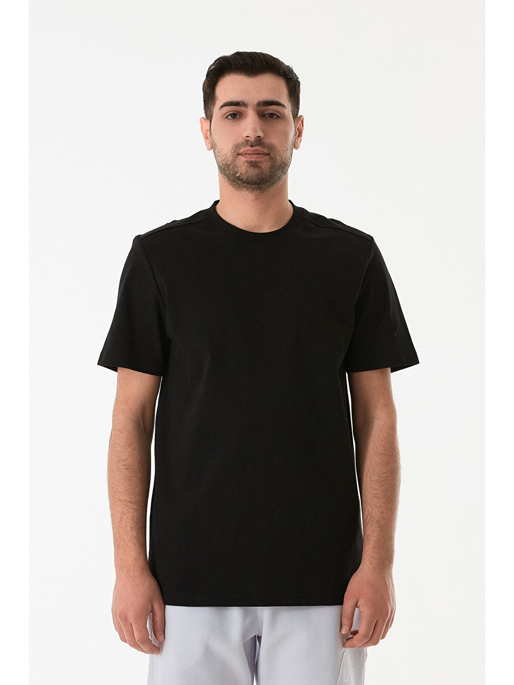 Siyah Basic Bisiklet Yaka Tişört-4