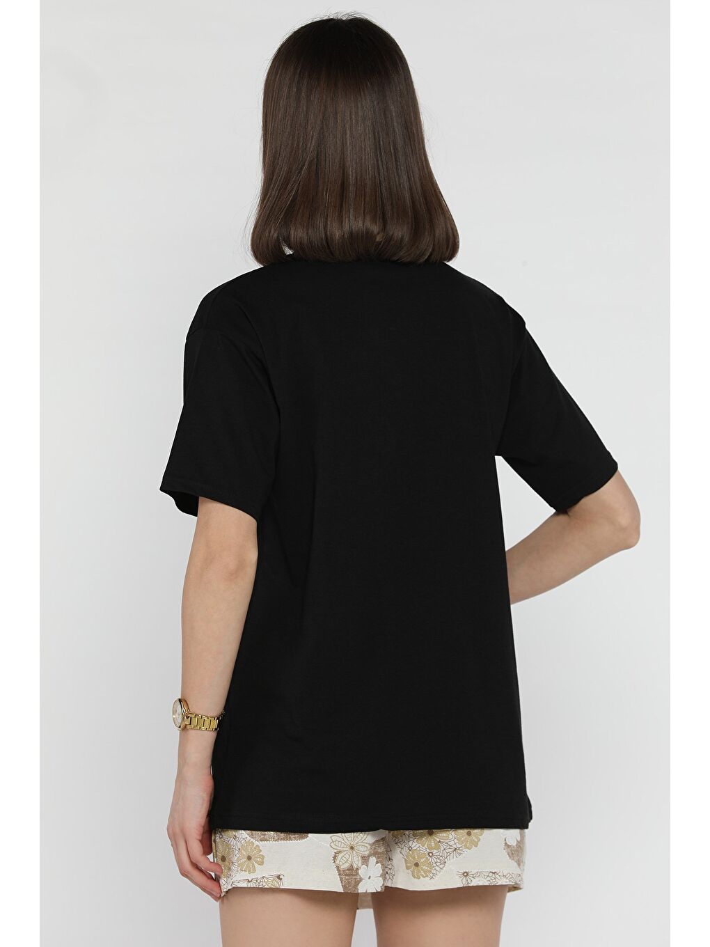 Siyah California Baskılı Taşlı Bisiklet Yaka Kadın Tişört-3