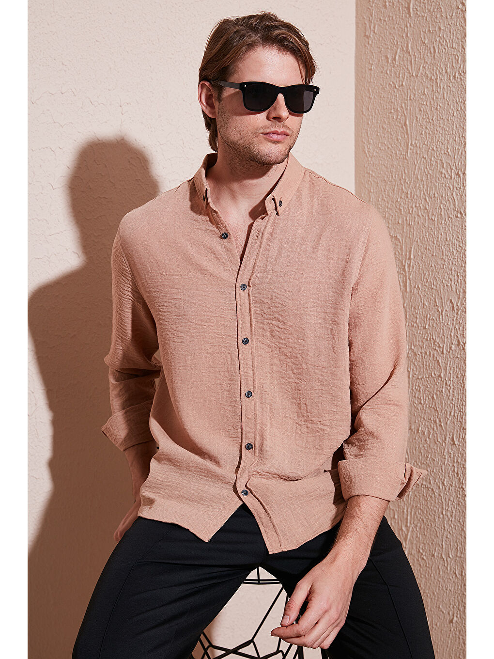 Kahverengi Regular Fit Uzun Kollu Düğmeli Yaka Erkek Gömlek CF25S116777-1