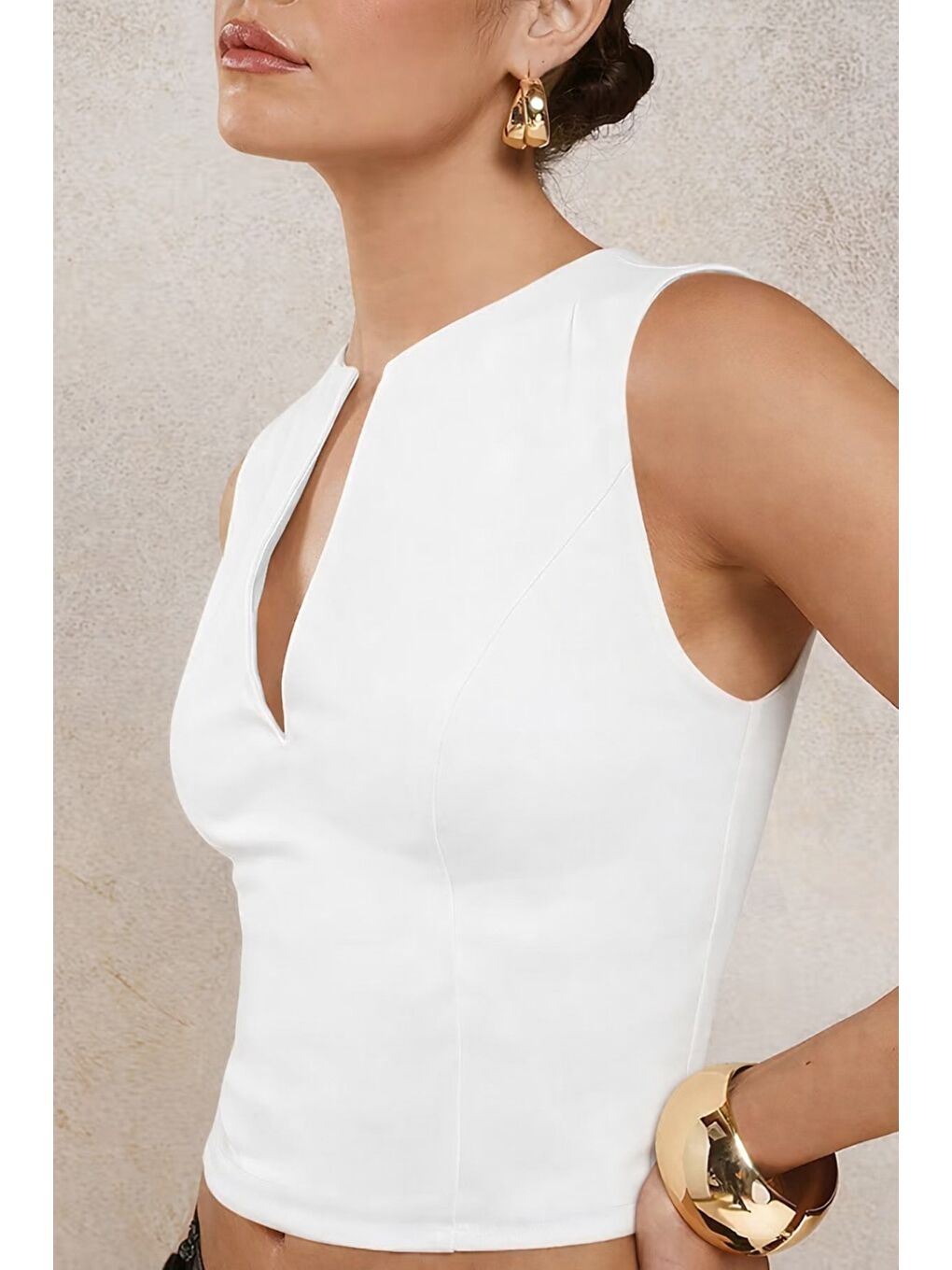 Beyaz Kadın Derin V Yaka Atlet Esnek Kumaş Crop Üst-3