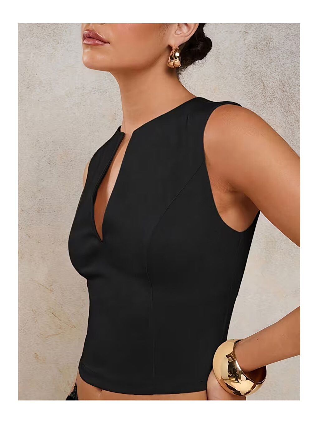 Siyah Kadın Derin V Yaka Atlet Esnek Kumaş Crop Üst-1