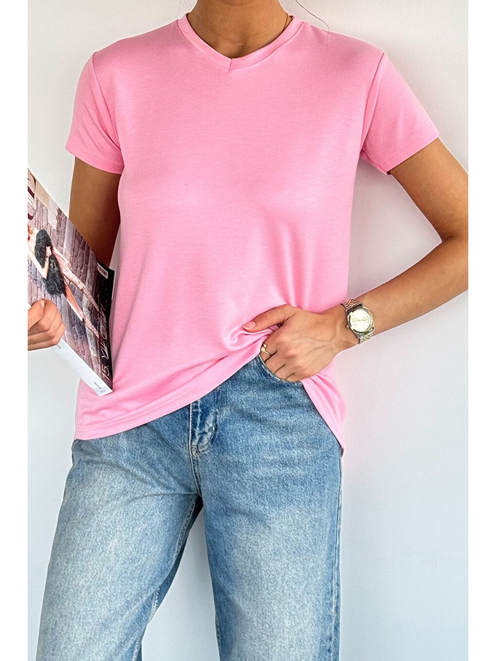 Pembe Kadın V Yaka Basic Tişört-2