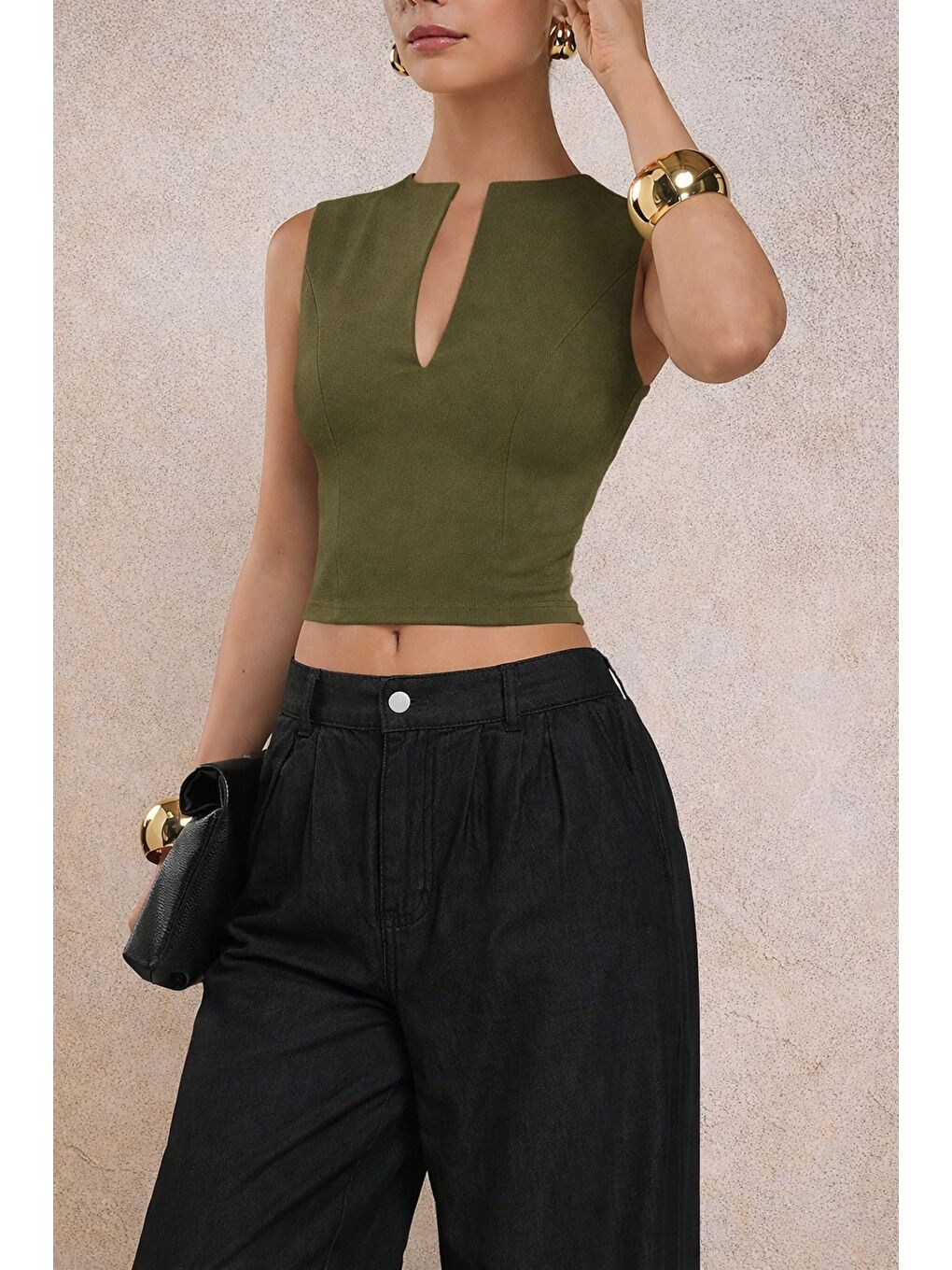 Haki Kadın Derin V Yaka Atlet Esnek Kumaş Crop Üst-1